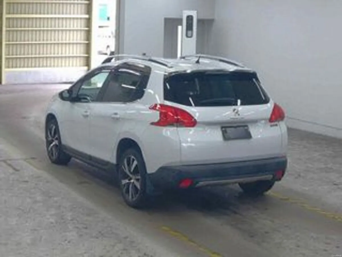 Peugeot 2008 CROSSCITY 1.2 PETROL AUTOMATIC - Image 2