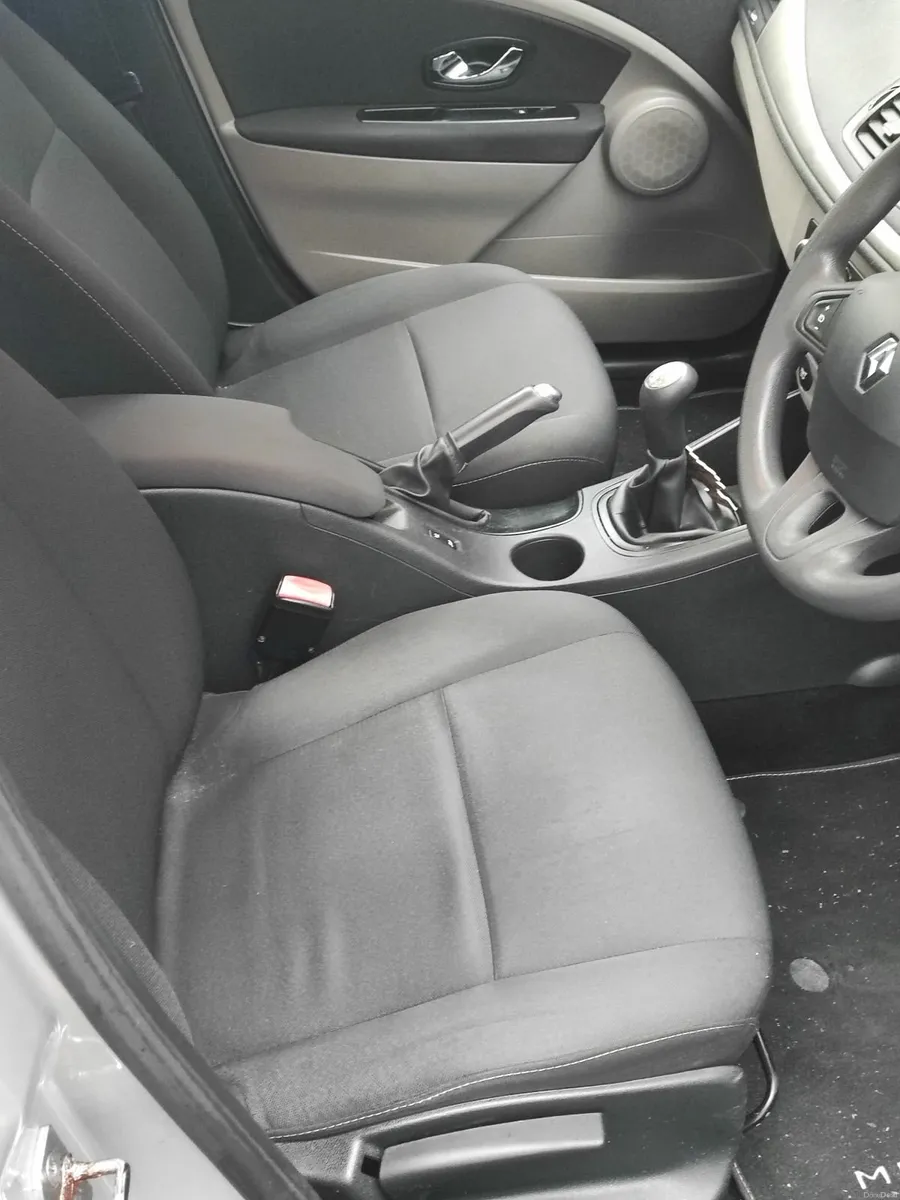 Renault Fluence 2012 - Image 1