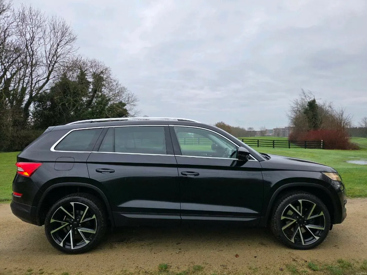 211 SKODA KODIAQ AMBITION 7 SEATS - Image 1
