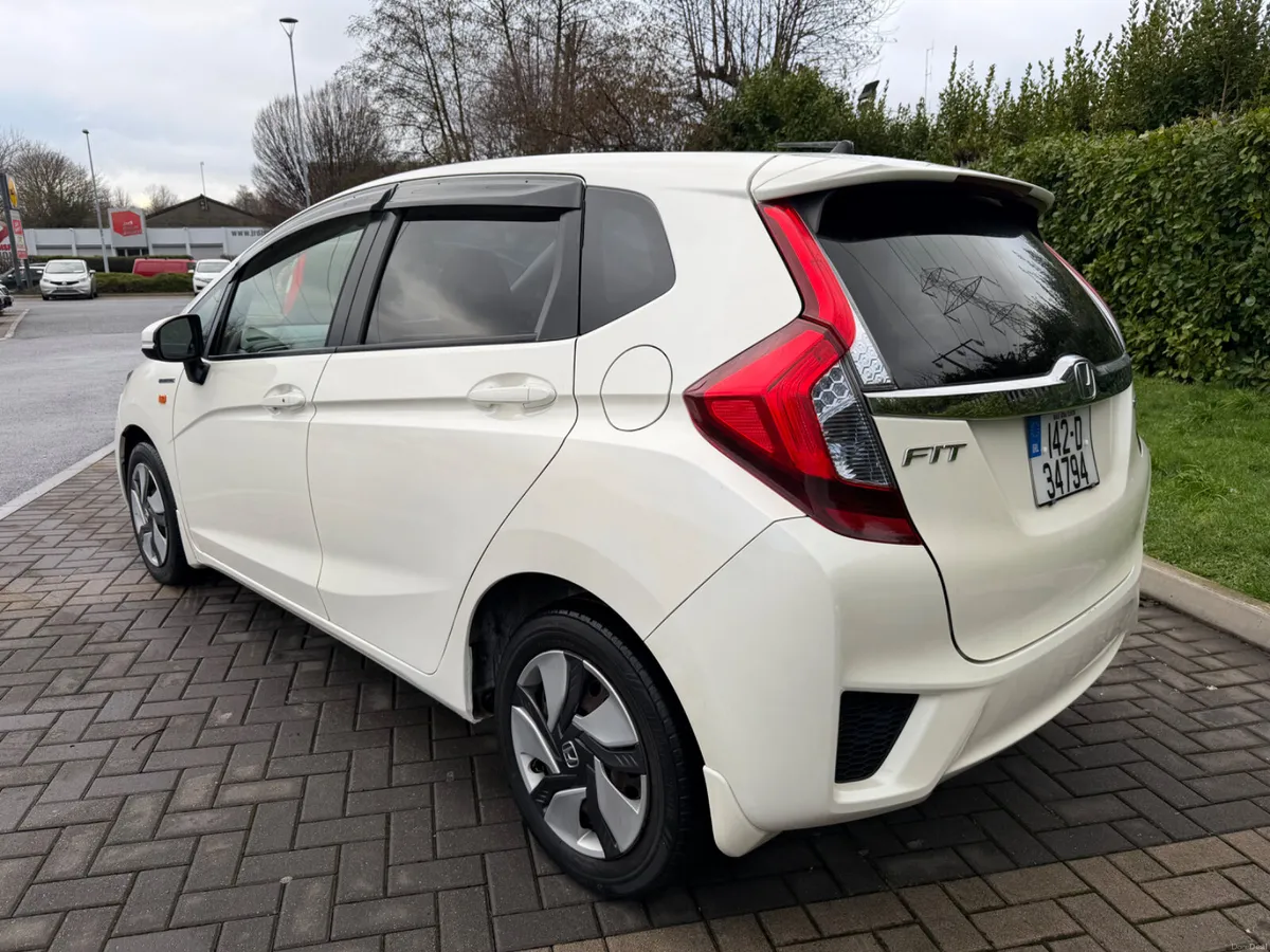 Honda Fit 2014 hybrid Automatic - Image 4