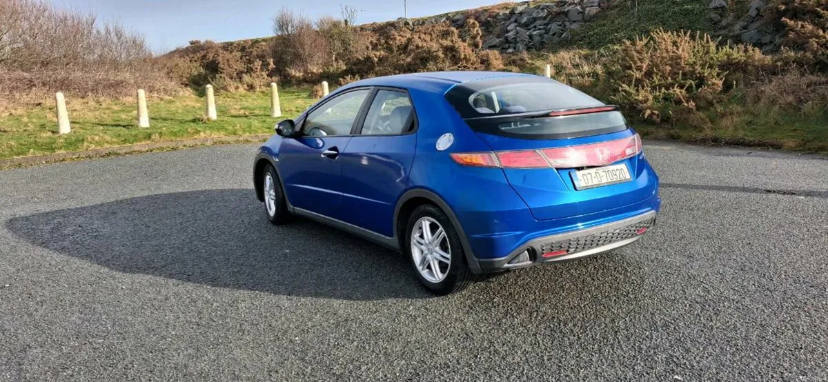 Honda Civic 07 - Image 3