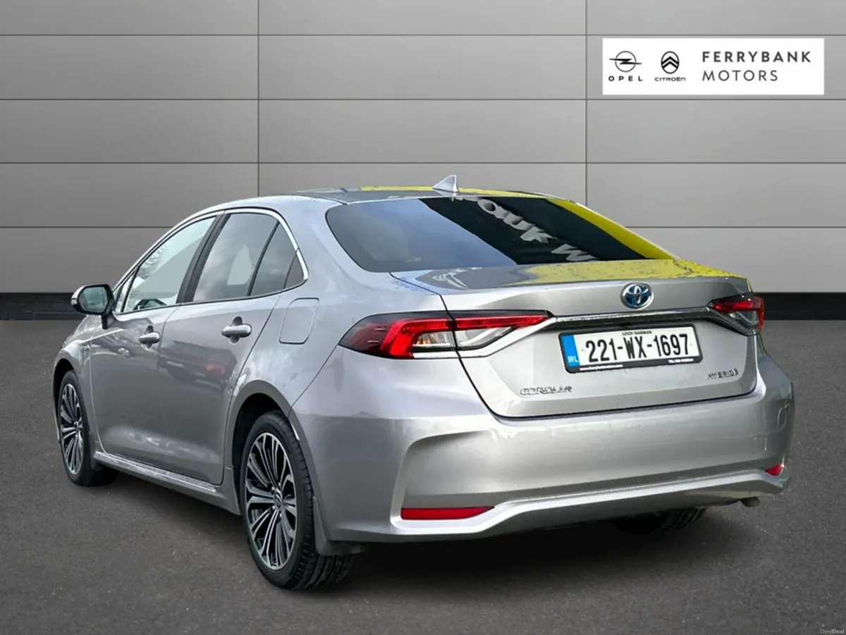 Toyota Corolla HYBRID LUNA SPORT 4DR - Image 4