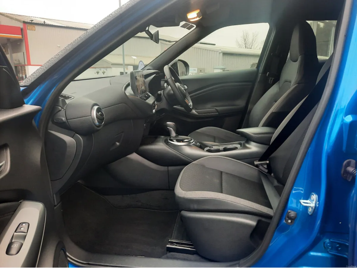 Nissan Juke 1.6 HYB SV PREMIUM MY24.1 - Image 3