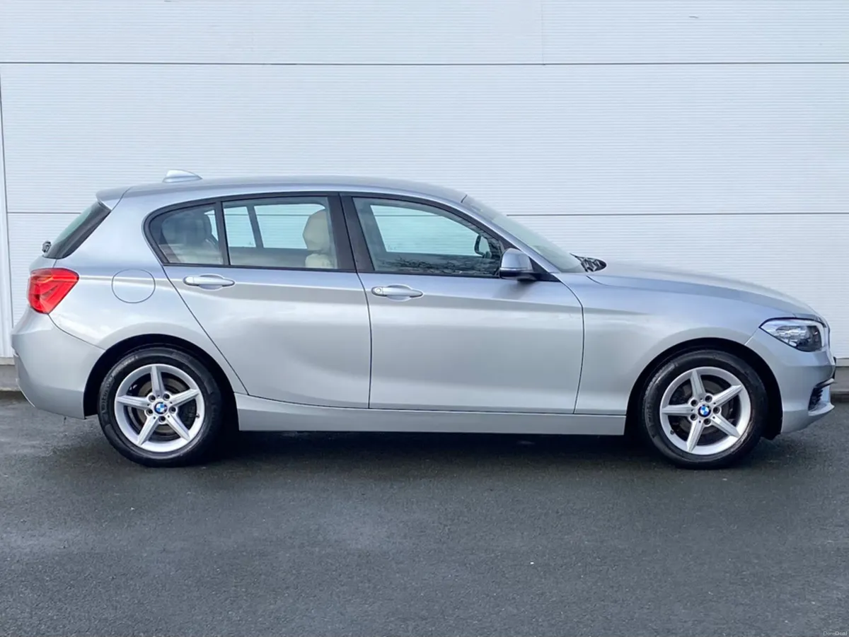 BMW 1-Series 118i SE 5DR AUTO - Image 2
