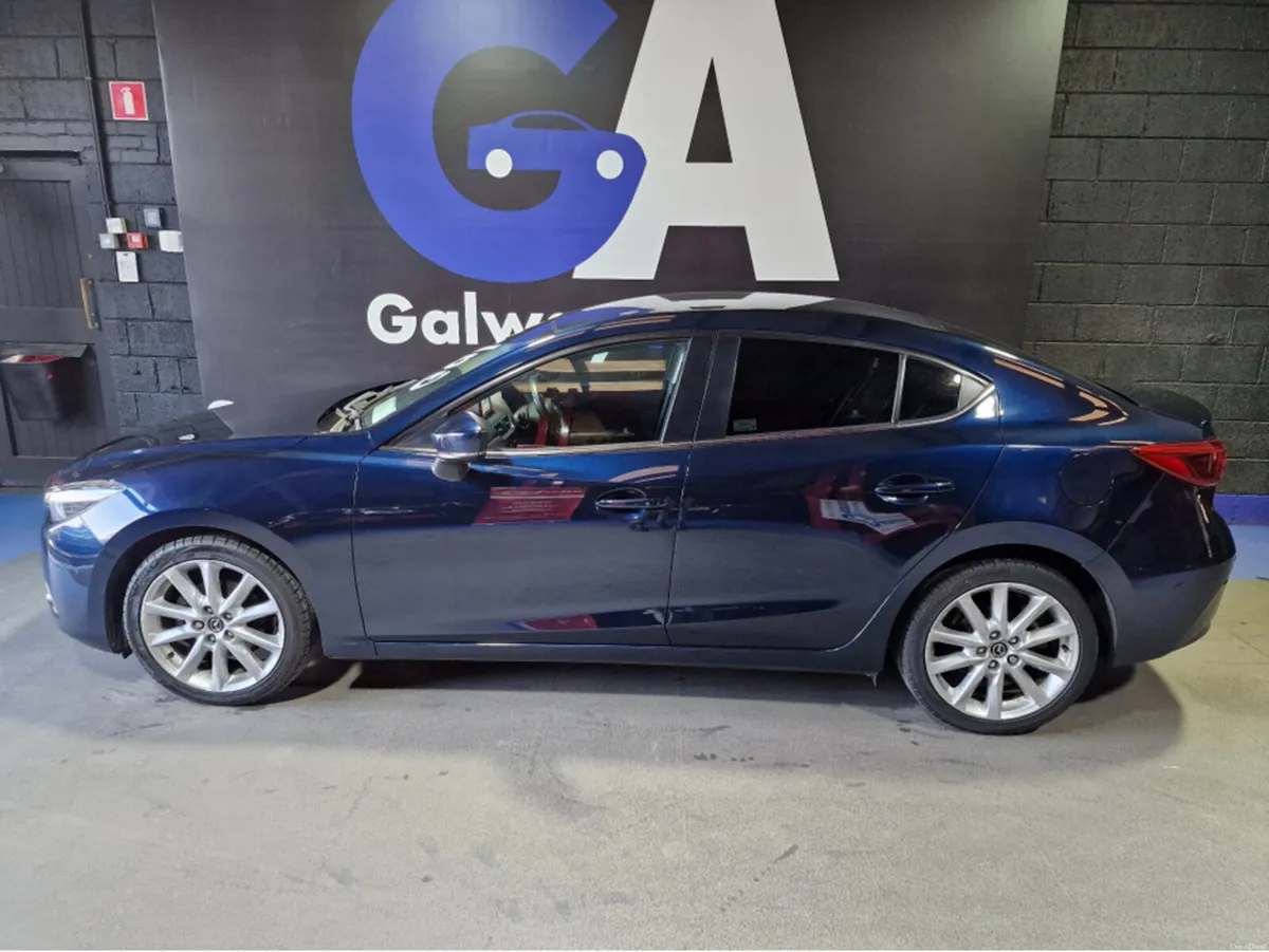 Mazda Mazda3 PETROL-SPORT NAV-LOW MILES-NEW NCT - Image 4