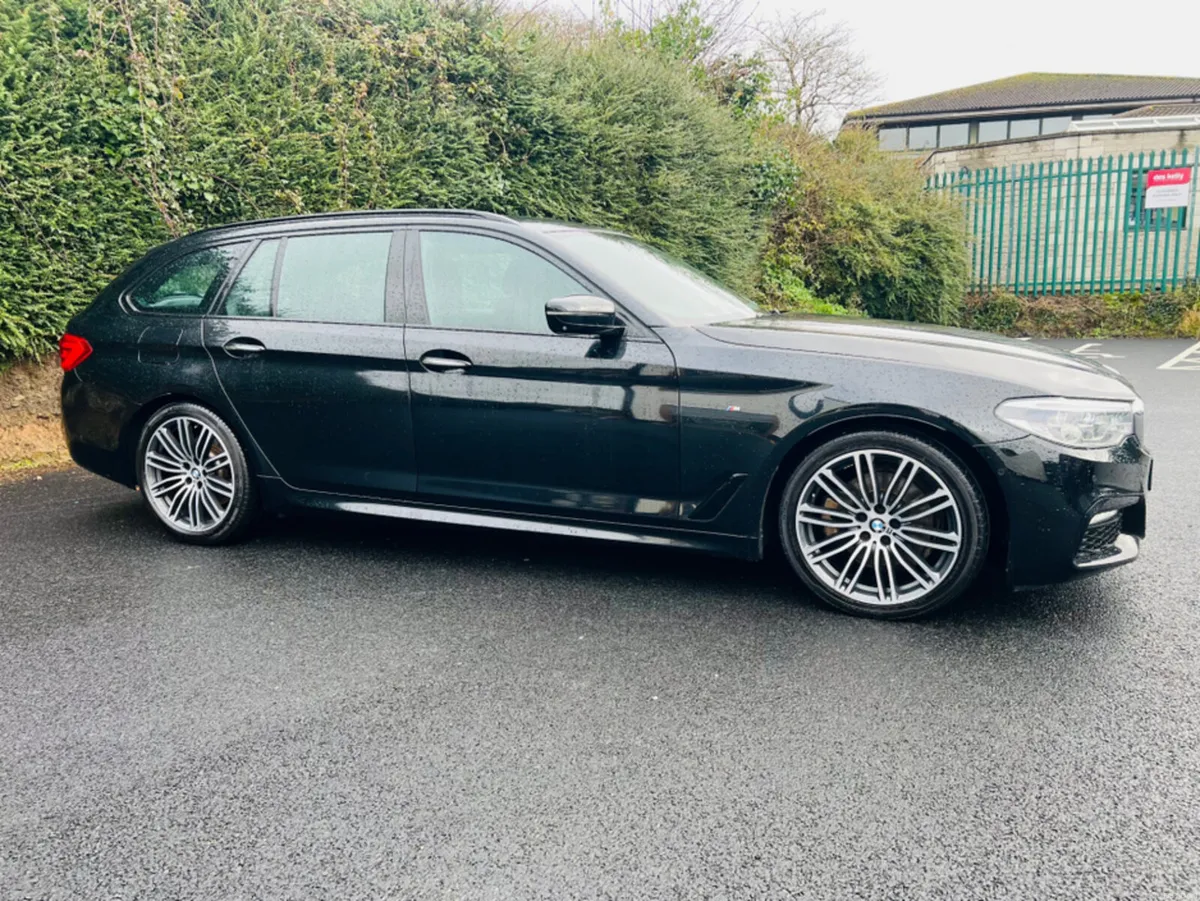 BMW 5-Series ALLOYS // REVERSE CAM // PARKING SENS - Image 3