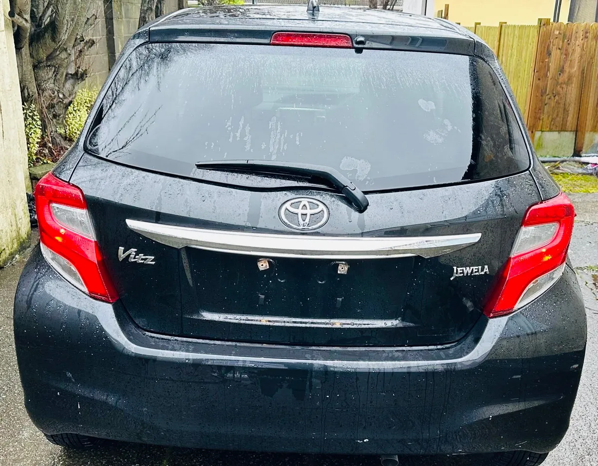 Toyota Vitz 2014 1.3L Jewela - Image 4
