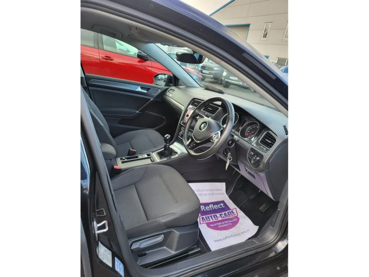Volkswagen Golf Comfortline 1.0tsi M6F 110HP 5 - Image 4