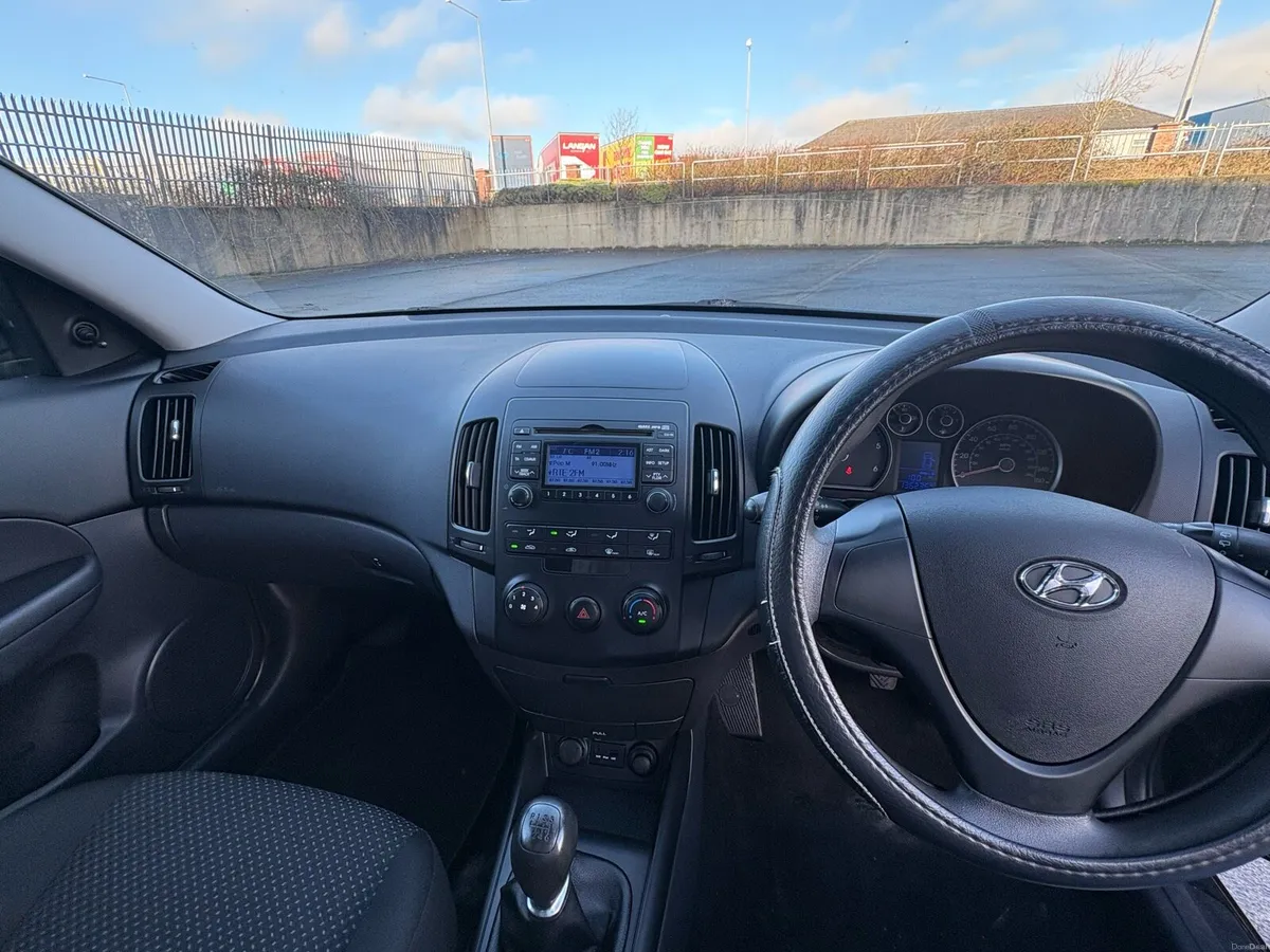 Hyundai i30 diesel ( new nct ) - Image 4