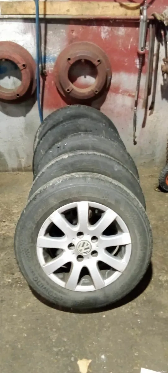 Volkswagen Golf 2008 - Image 1