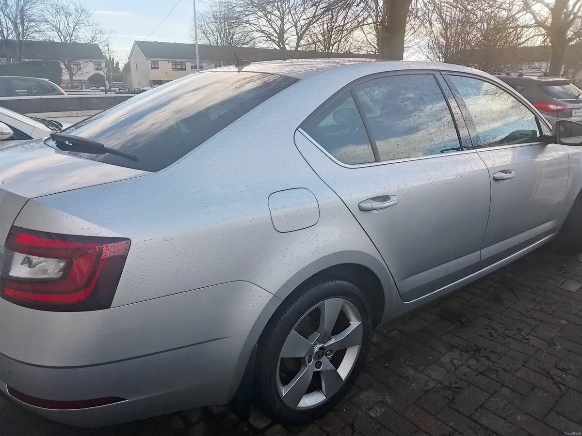 Skoda Octavia 2018 - Image 4
