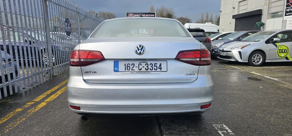 Volkswagen Jetta 2016 - Image 5