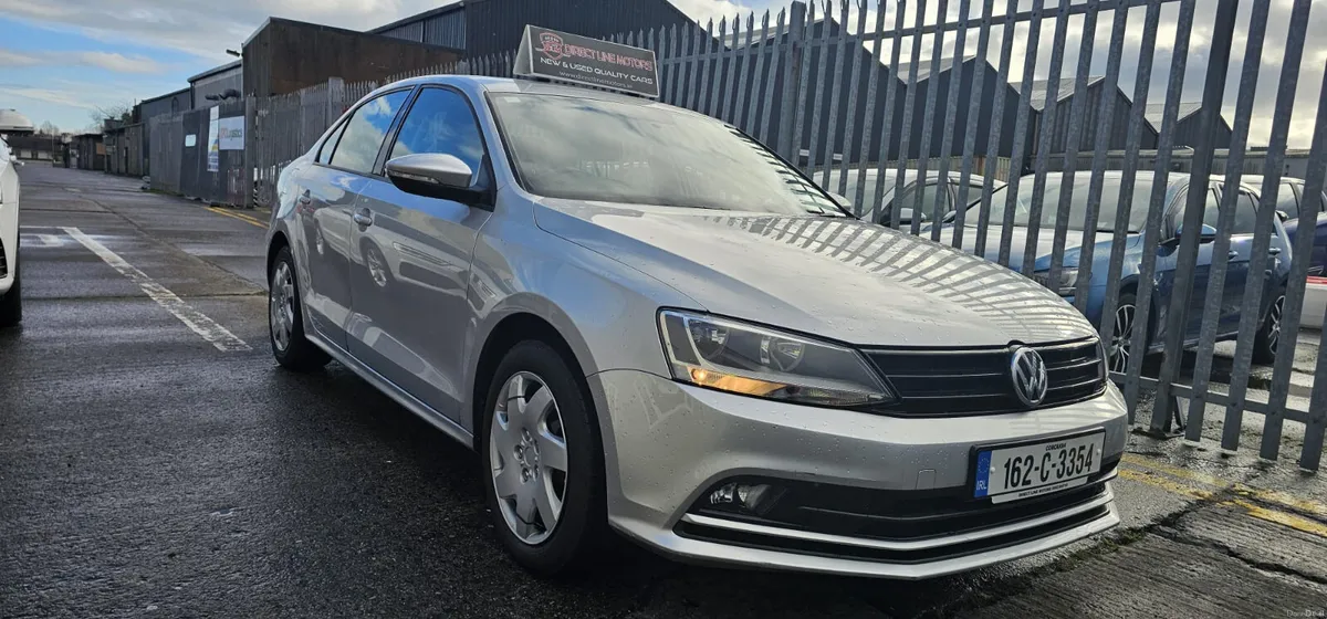 Volkswagen Jetta 2016 - Image 2