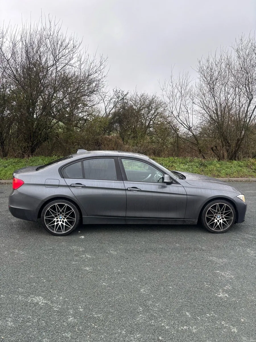 2012 BMW 320D auto Diesel - Image 3