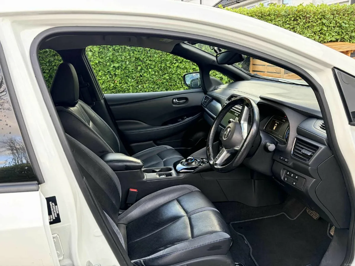 Nissan Leaf 2018 tekna- highest spec - Image 3
