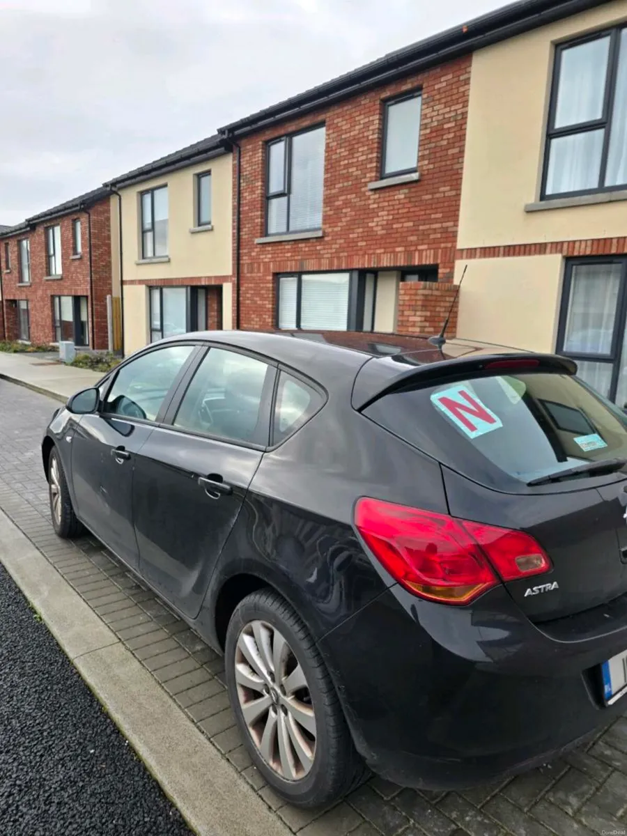 Opel Astra - Image 4