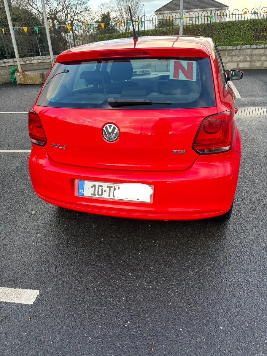 Volkswagen Polo 2010 - Image 2