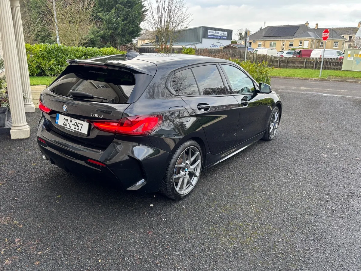 BMW 1-Series 2021 - Image 2