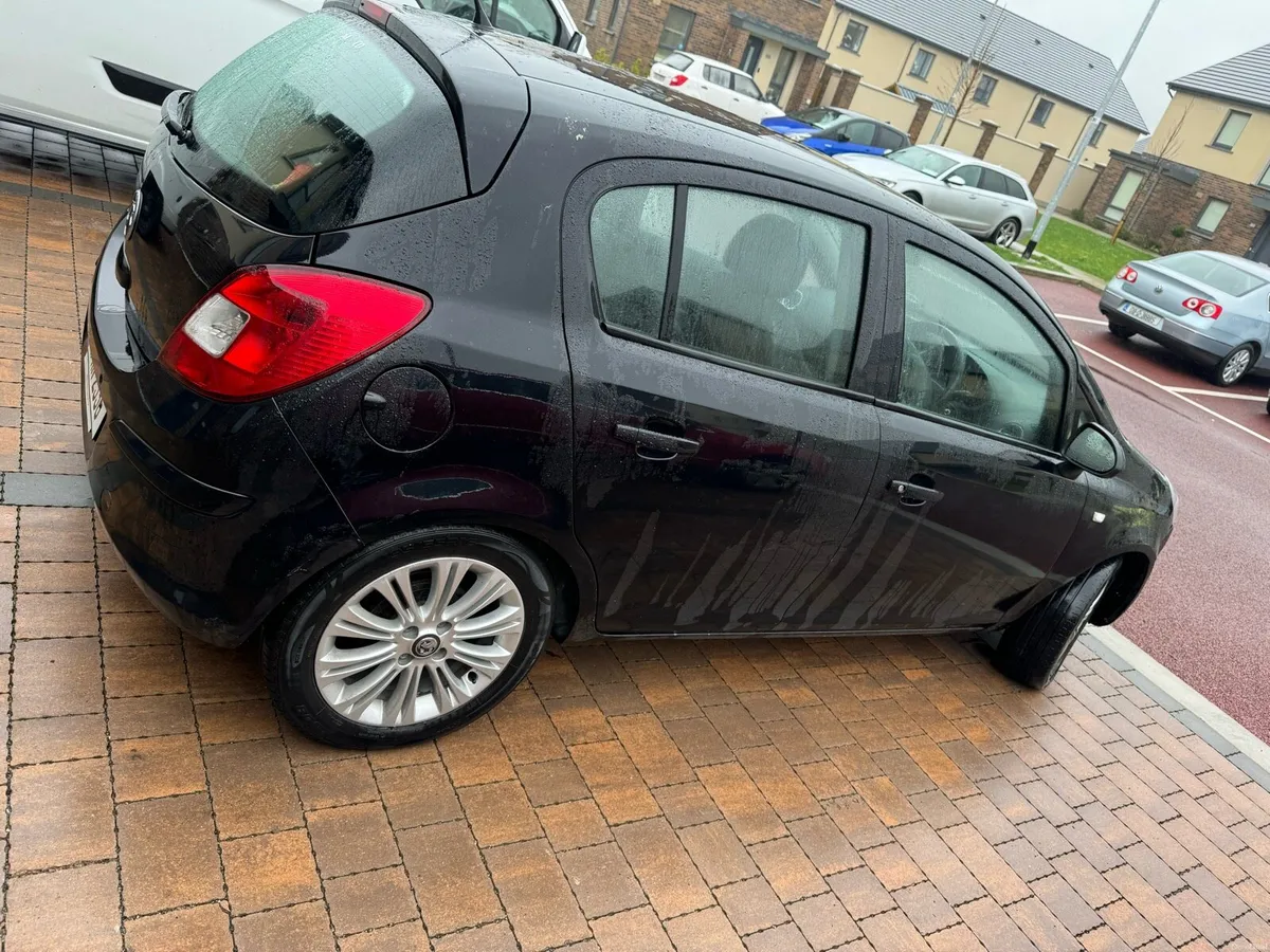 Opel corsa 2011 , 1.6 petrol - Image 3