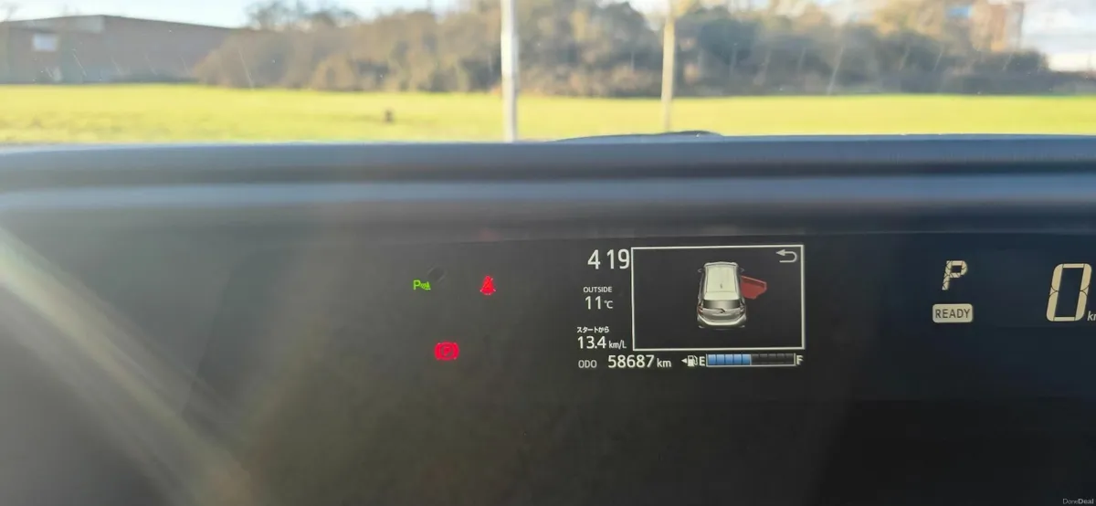 Toyota Aqua 2019 Hybrid push start - Image 4