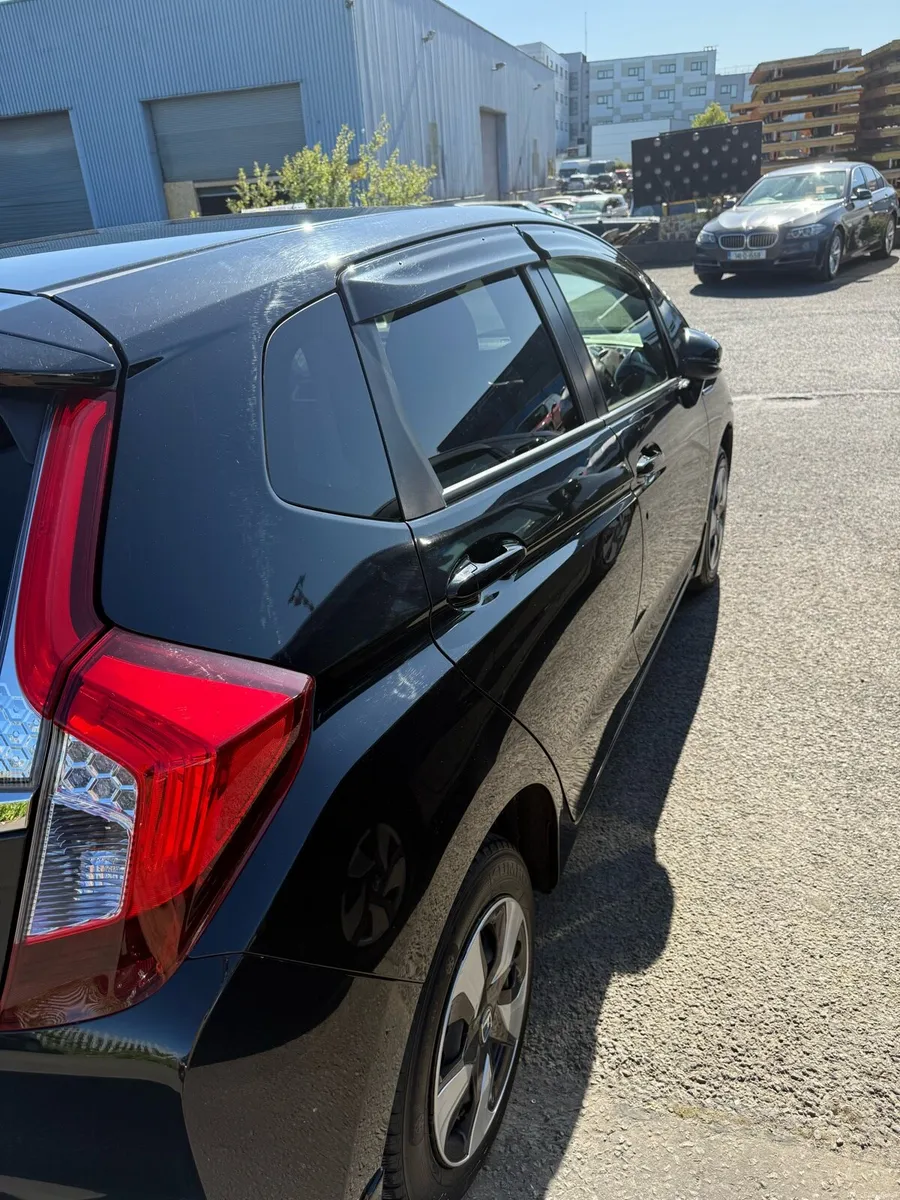 Honda Fit 152 (2015) - Image 4