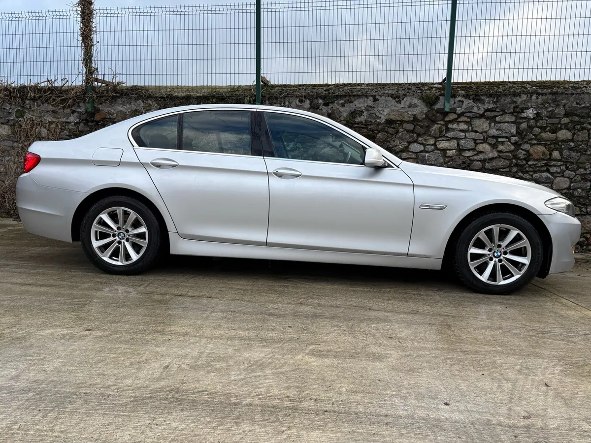 2010 BMW 520D F10 MANUAL - Image 2