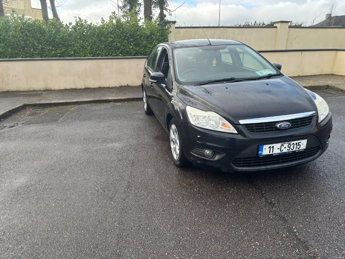 Ford Focus 2011 - Image 2