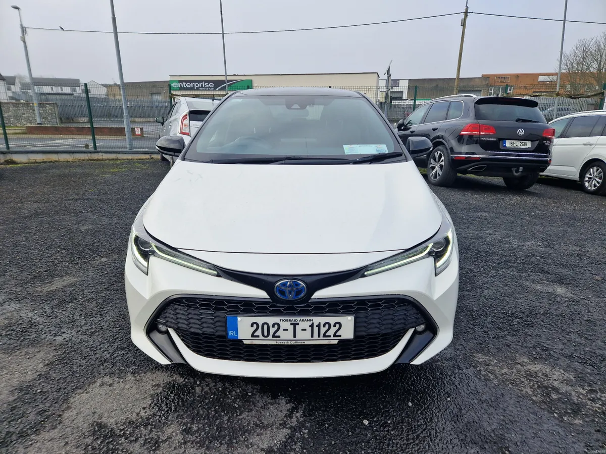 202 Toyota Corolla  Luna Sport Hybrid LOW MILEAGE - Image 3