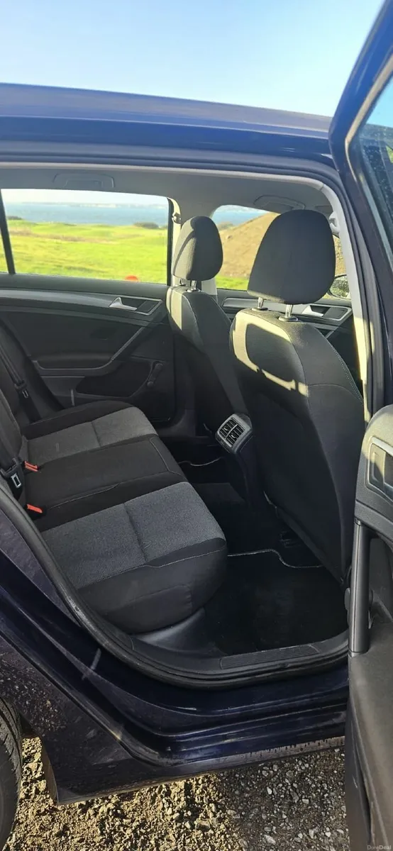 Volkswagen Golf 2015 TDI BLUEMOTION - Image 4