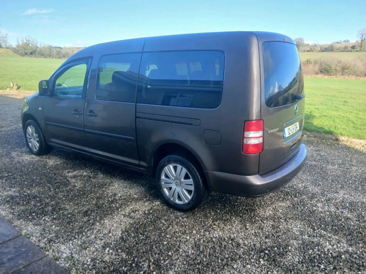 VOLKSWAGEN CADDY MAXI BLUEMOTION 102BHP 7 Seater - Image 4