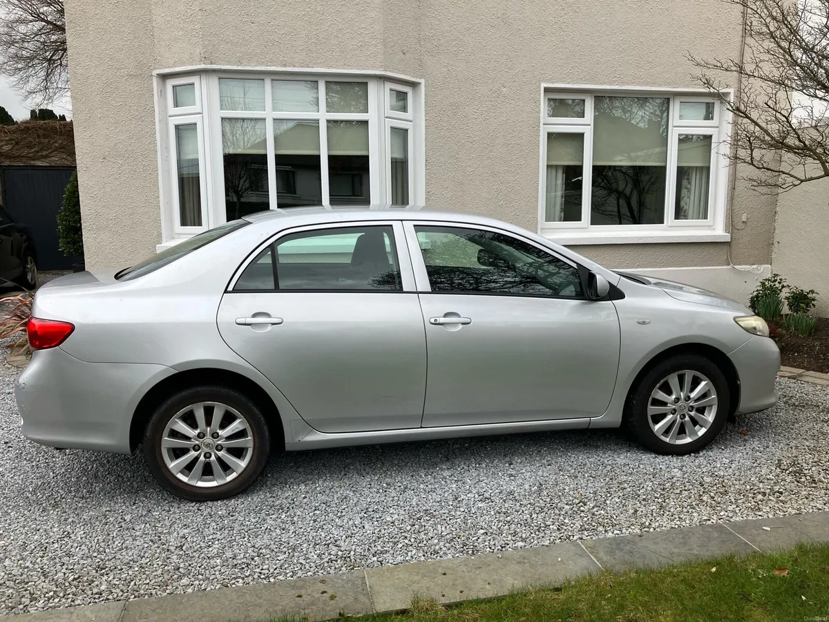 Toyota Corolla - Image 4