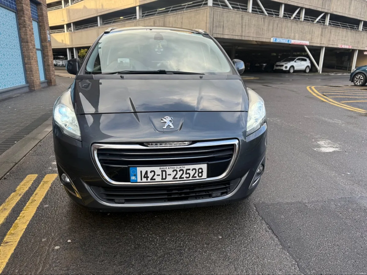 Peugeot 5008 1.6Diesel, Panoramic Roof, New NCT - Image 2