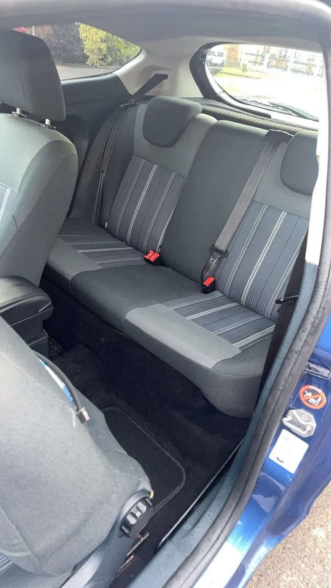 2009 Ford Fiesta - Image 4