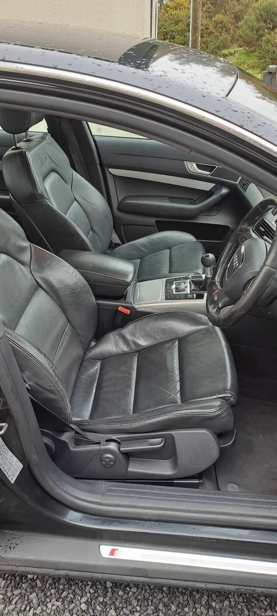 Audi A6 2010 - Image 2