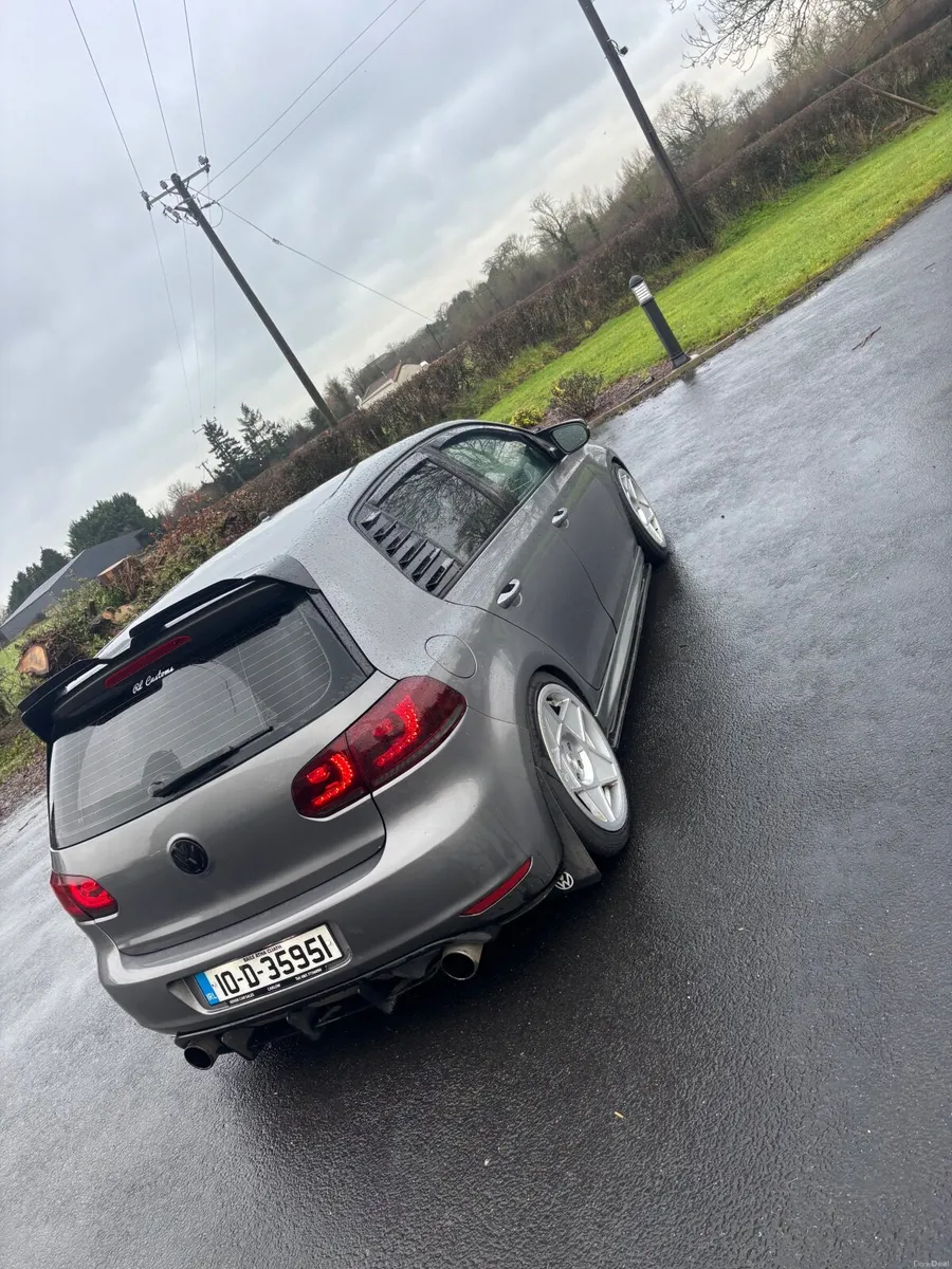 Volkswagen Golf 2010 - Image 4