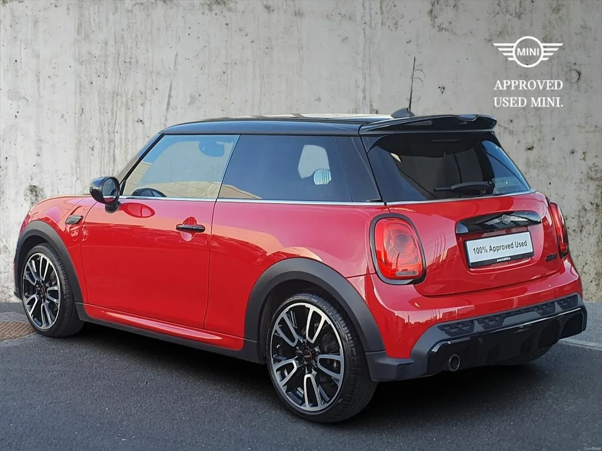 Mini Cooper 3-Door Cooper Sport - Image 3