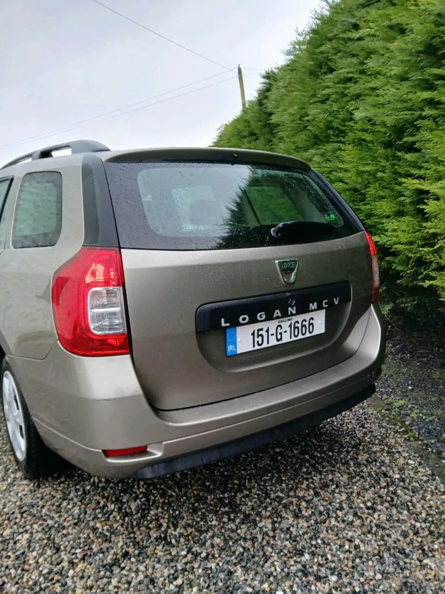 2015 Dacia Logan - Image 2