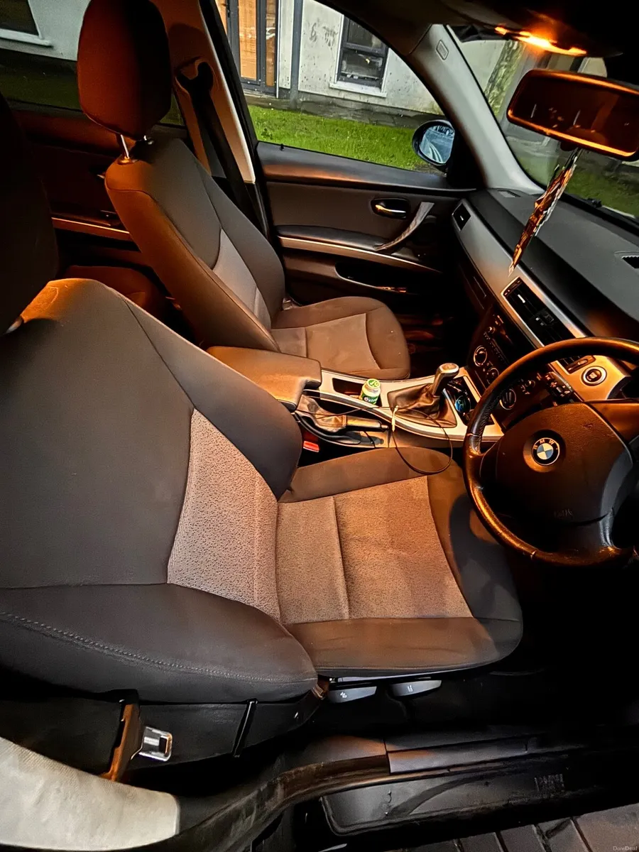 BMW 3-Series 2008 - Image 3