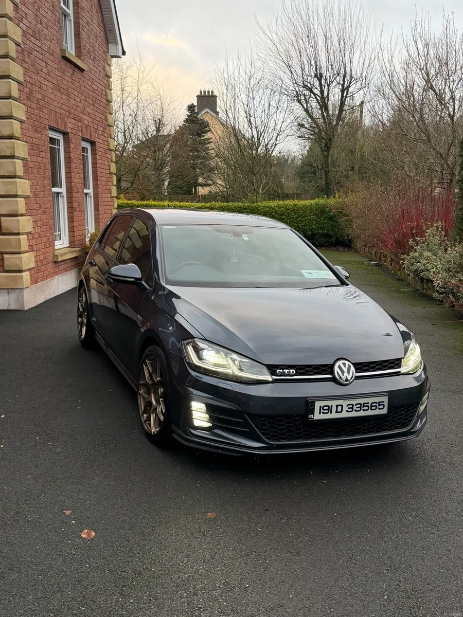 Golf GTD 7.5 - Image 1