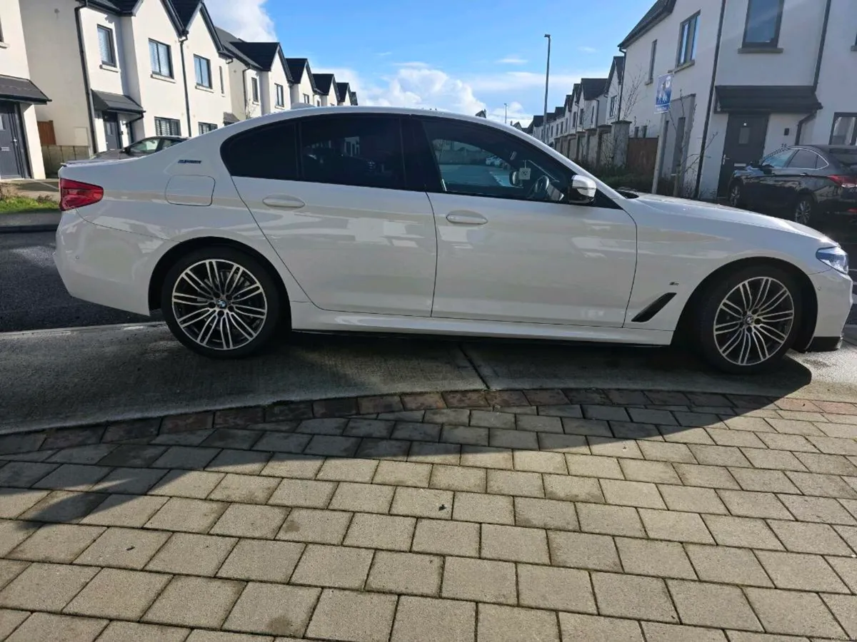 BMW 530e (petrol) Plug in hybrid M-Sport - Image 2