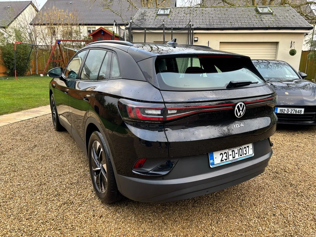 Volkswagen ID4 - Image 2