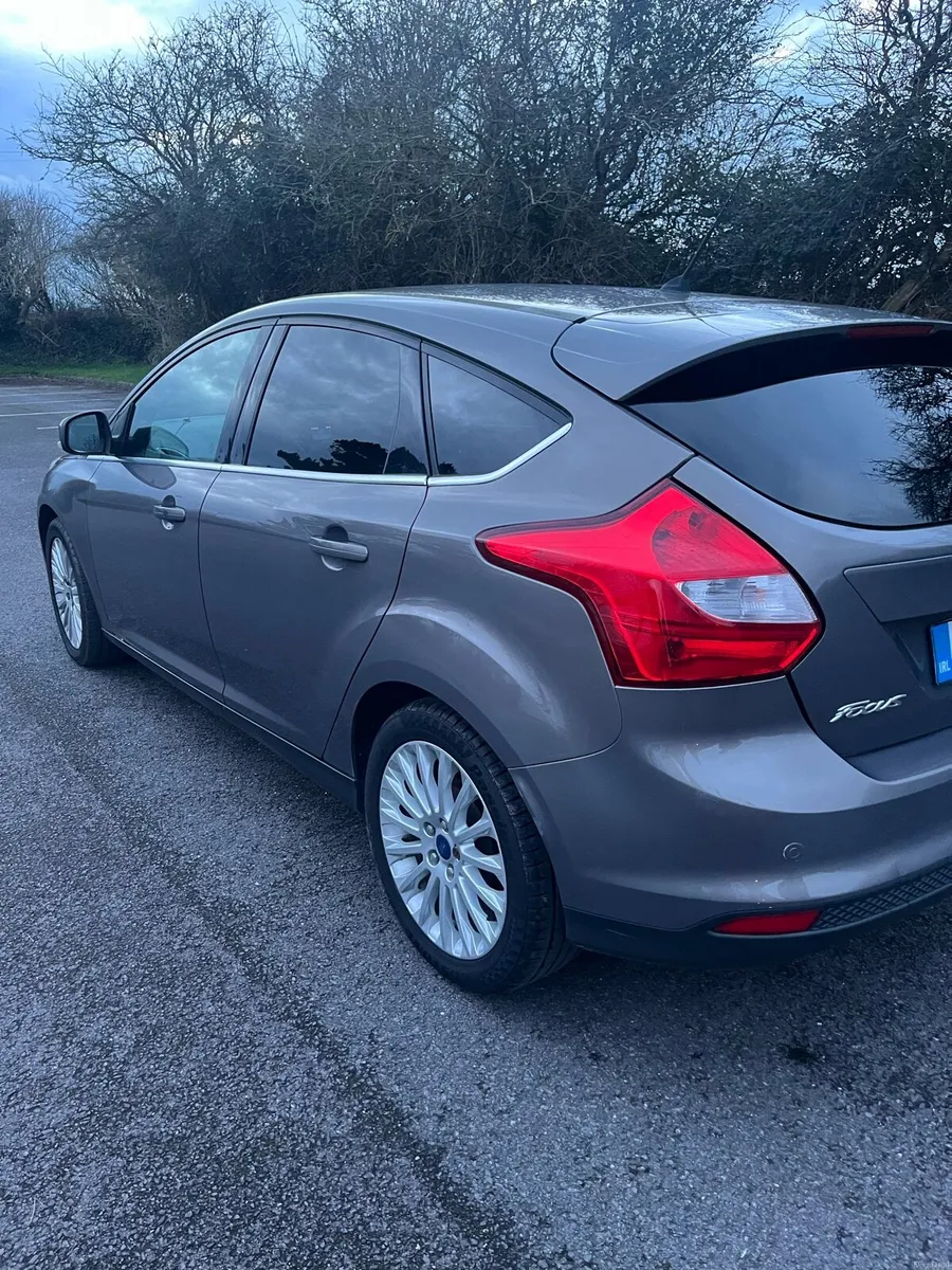 Ford Focus Ecoboost Titanium X - Image 4
