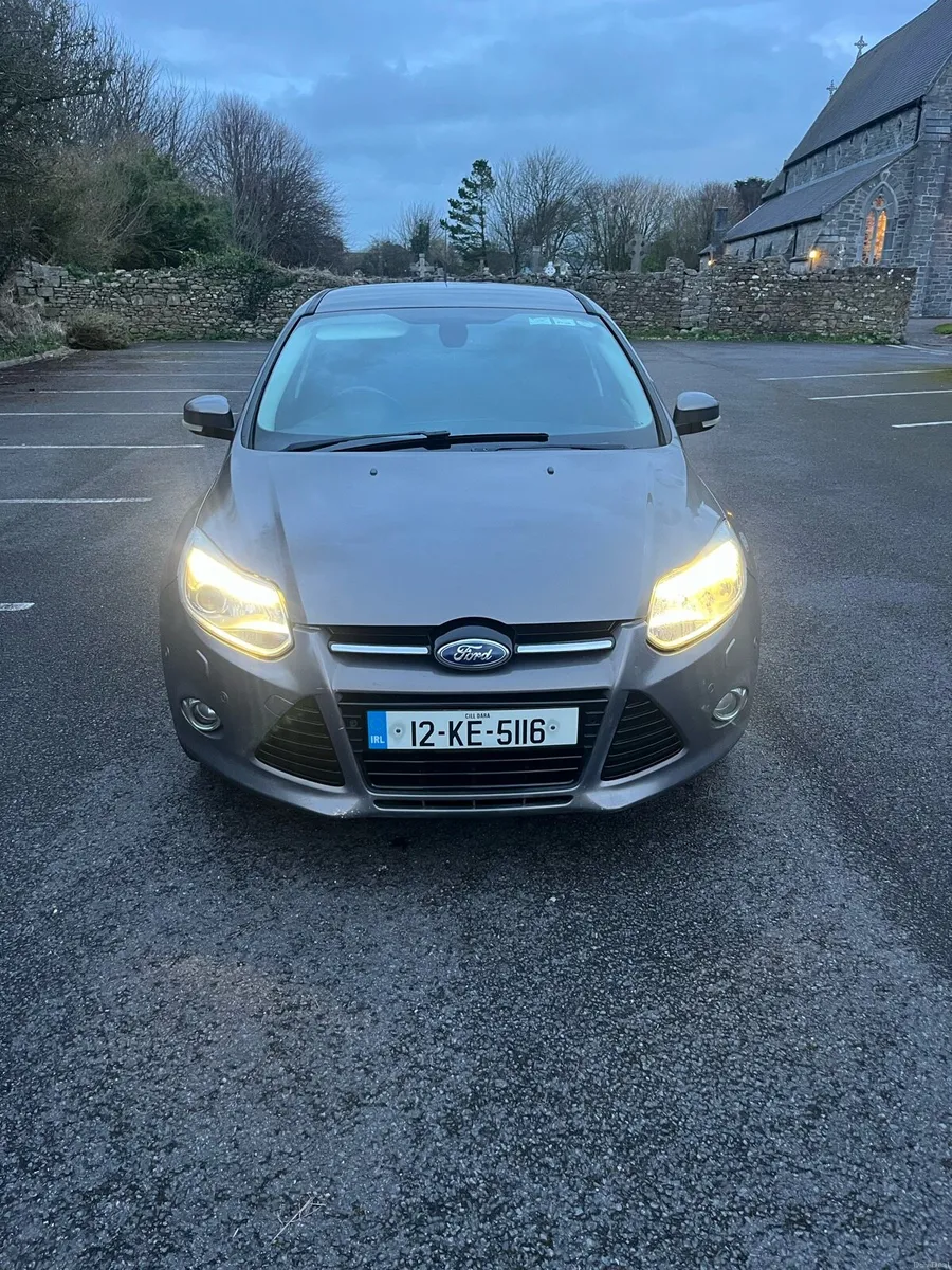 Ford Focus Ecoboost Titanium X - Image 2