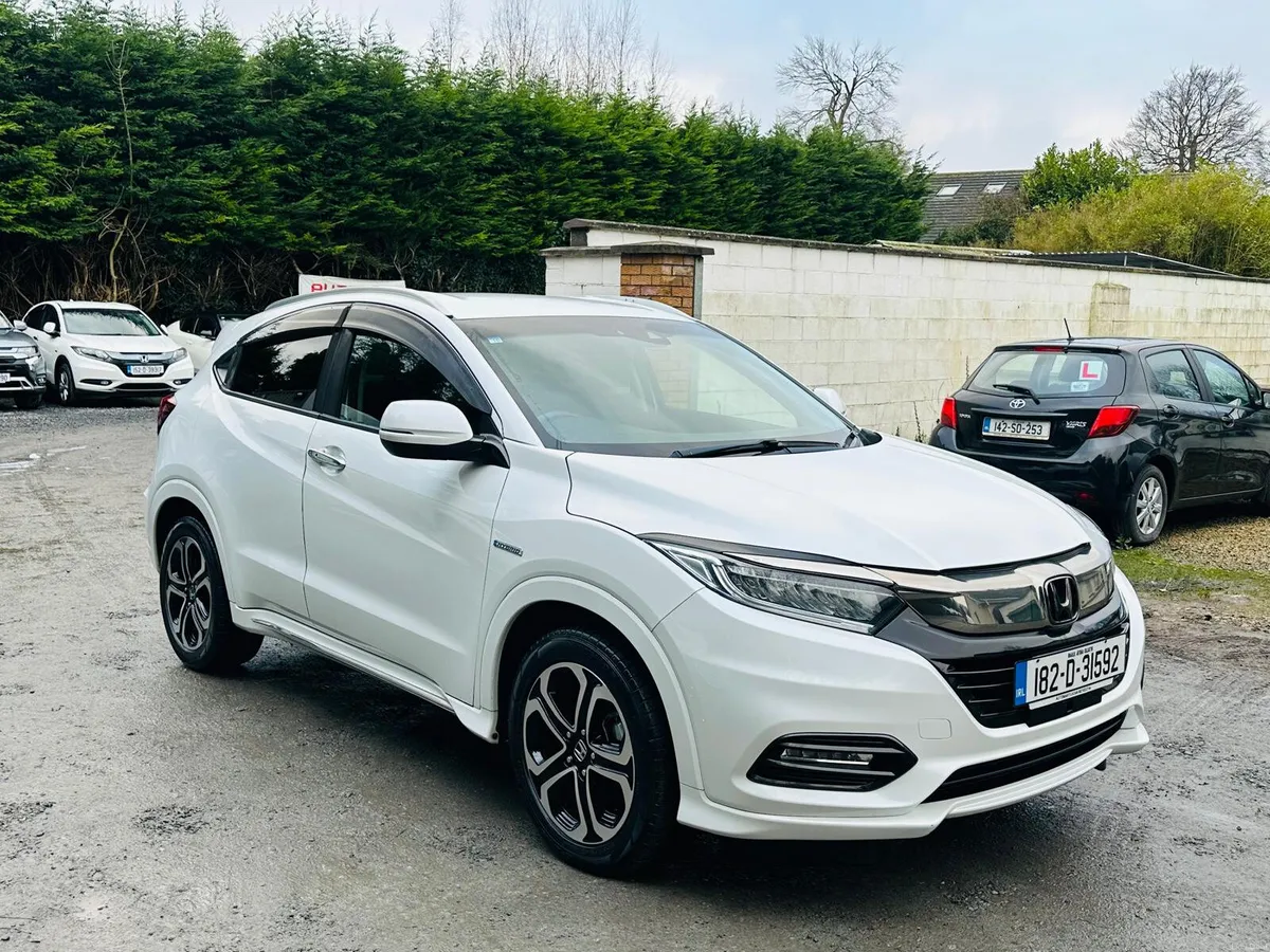 Honda Vezel 2018 1.5 Hybrid Auto High Spec  Model - Image 3