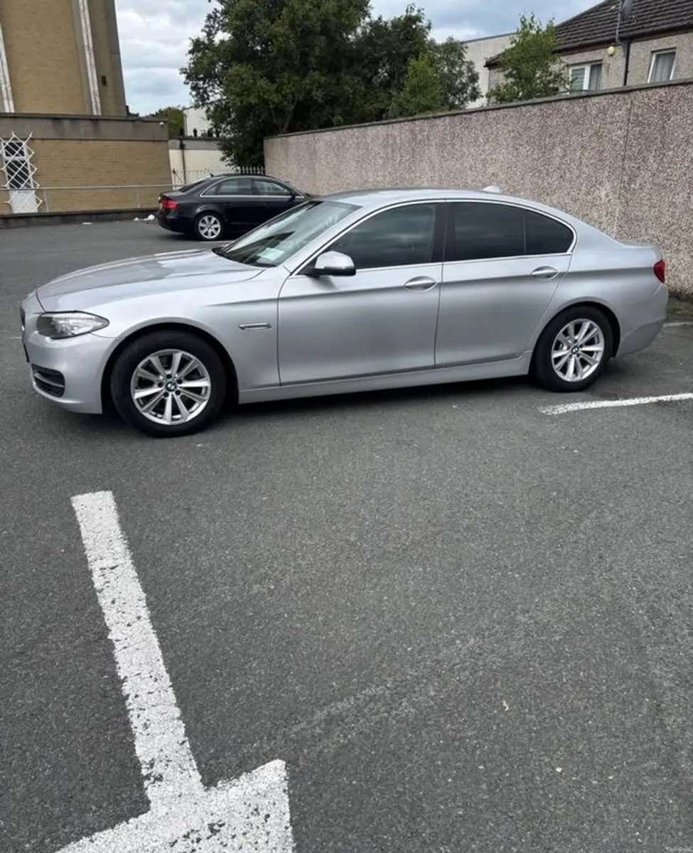 2015 BMW 5 Series Full BMW Service history - Image 2