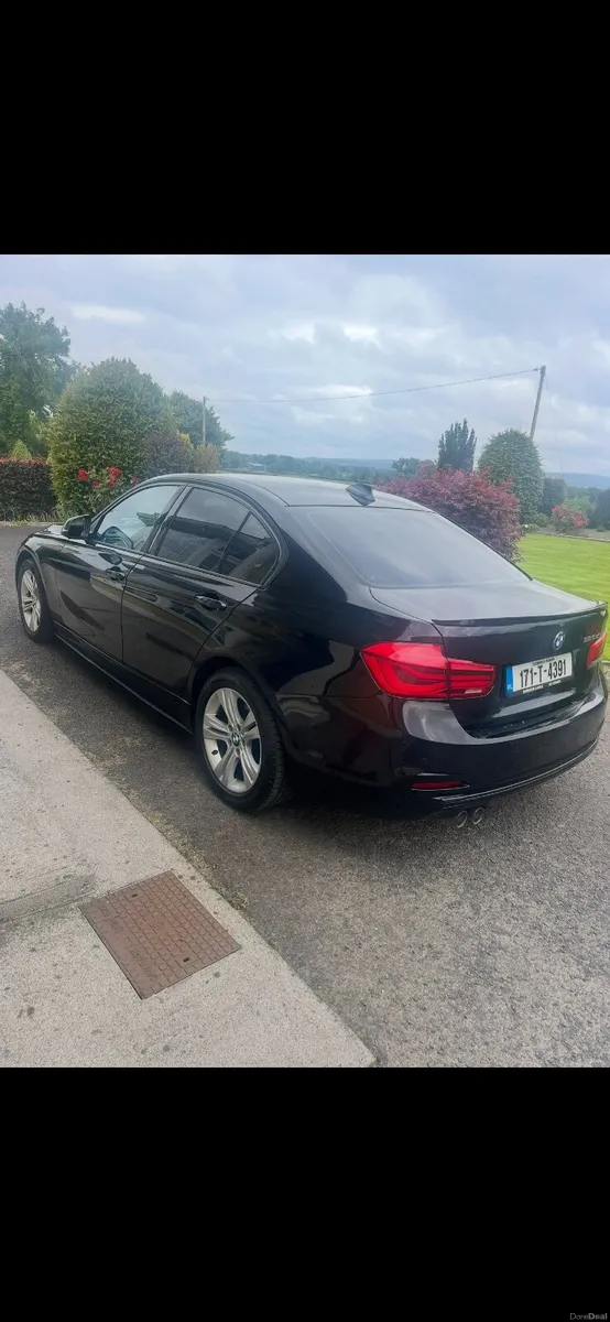 BMW 3-Series 2017 - Image 2