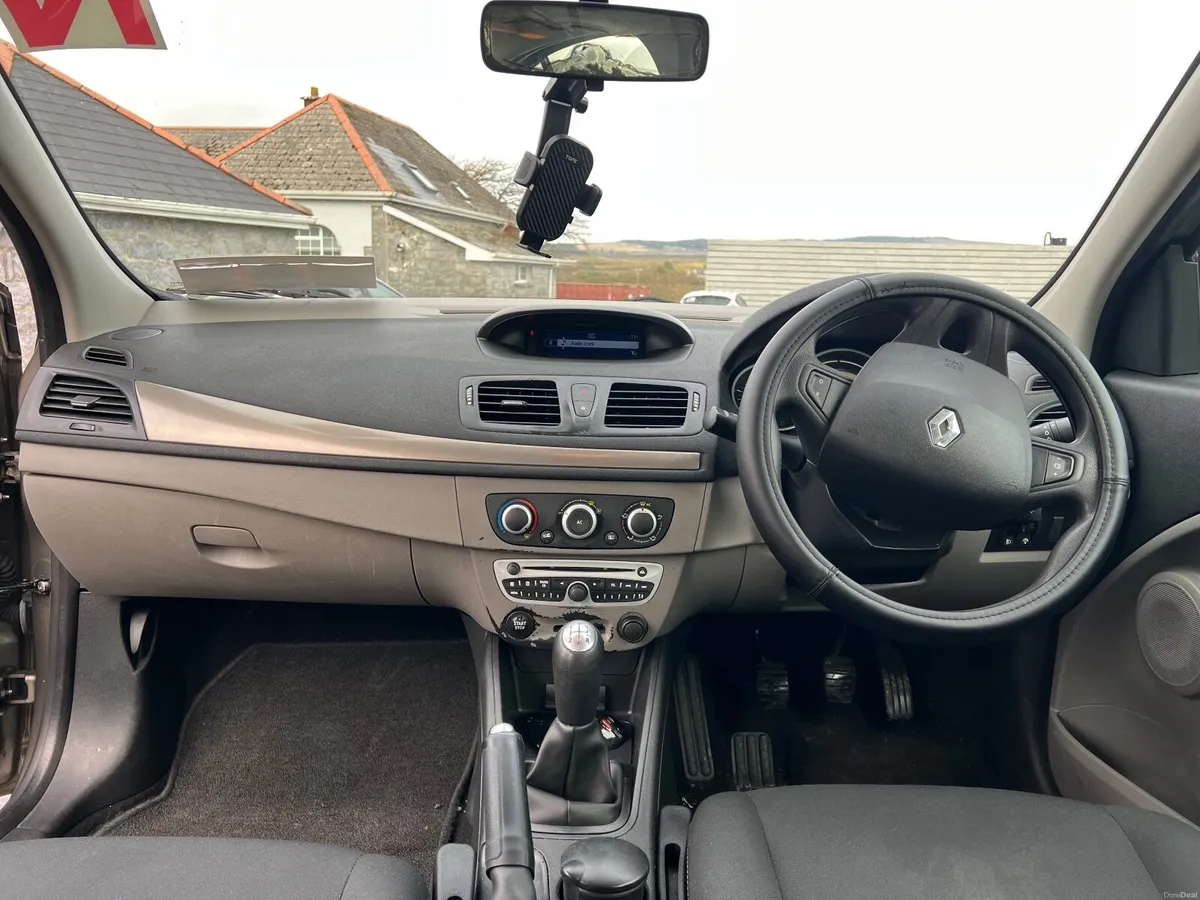 Renault Fluence 2012 - Image 3