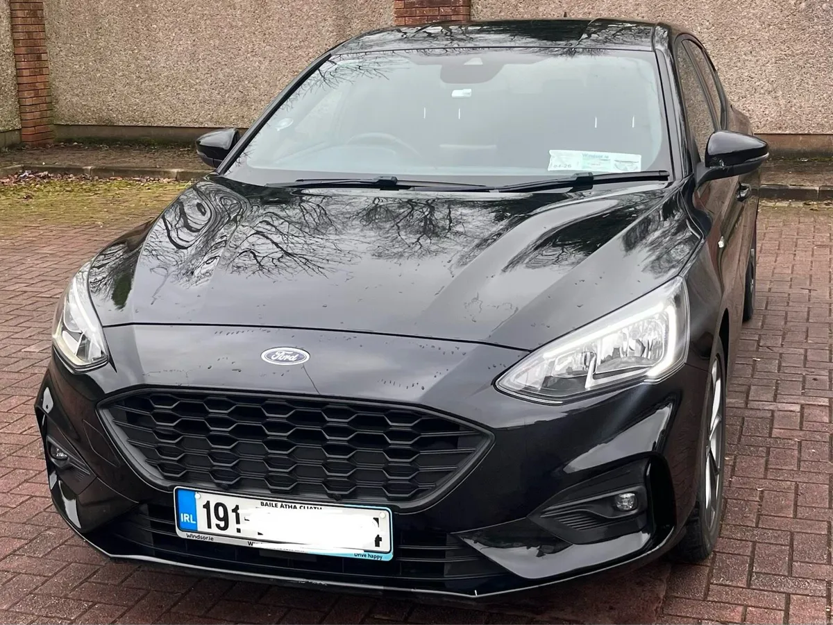 2019 Ford Focus ST line - Image 2