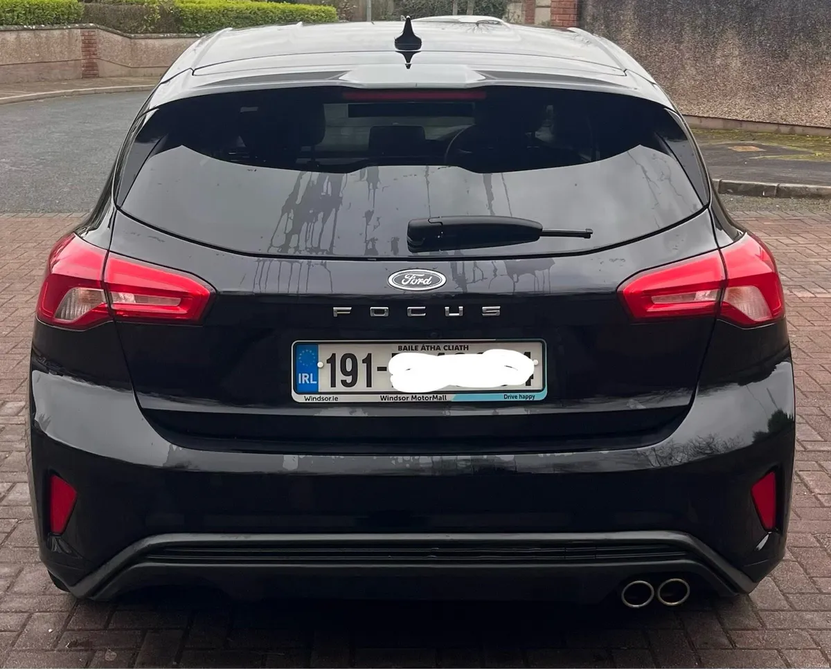 2019 Ford Focus ST line - Image 4