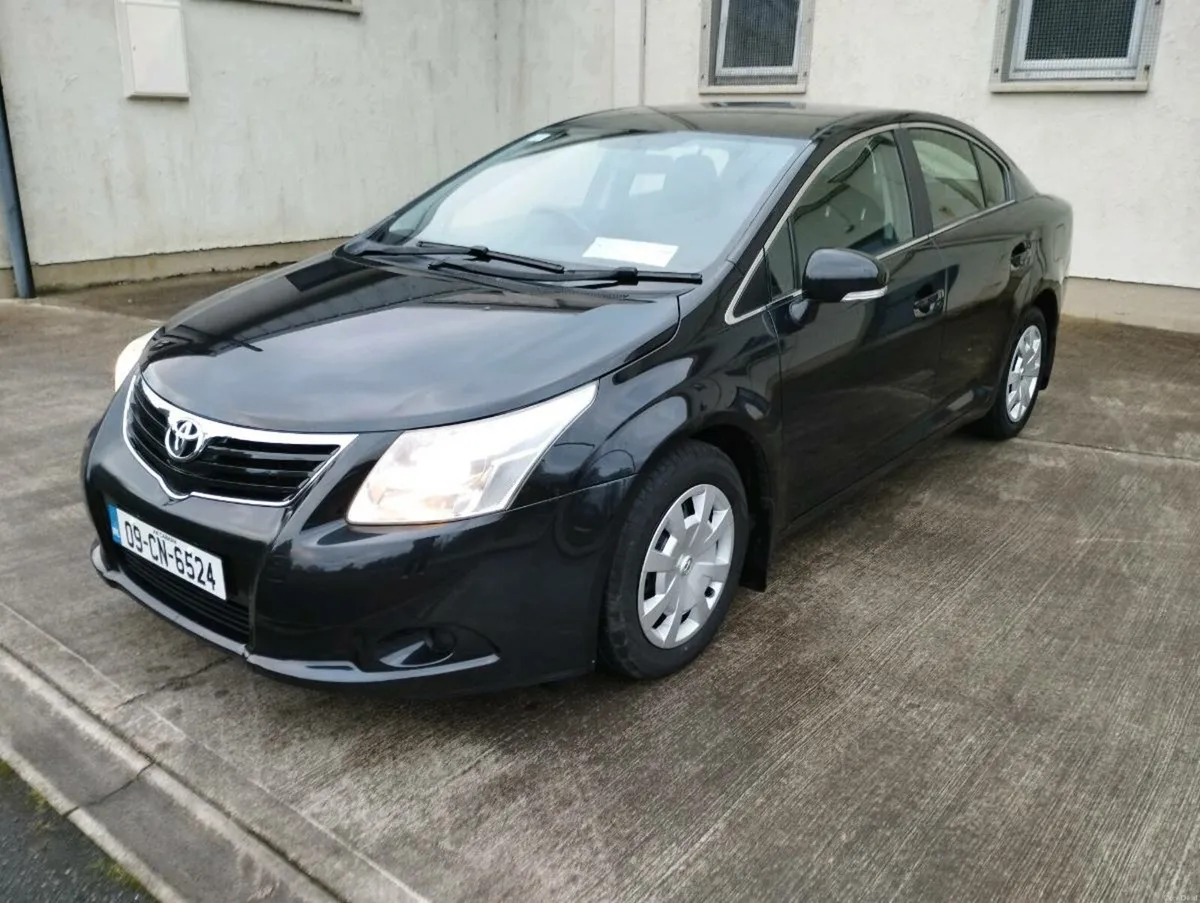 Toyota Avensis - Image 1